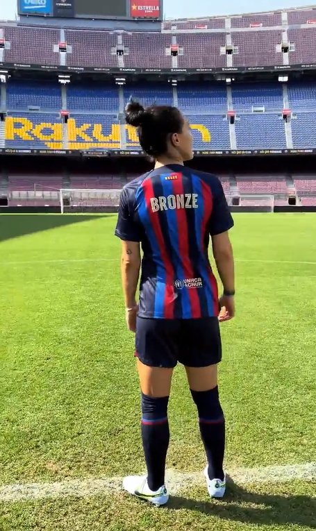 Lucy Bronze Camp Nou @lucybronze