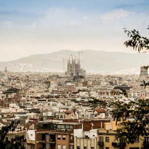 barcelona ciudad sagrada familia pixabay