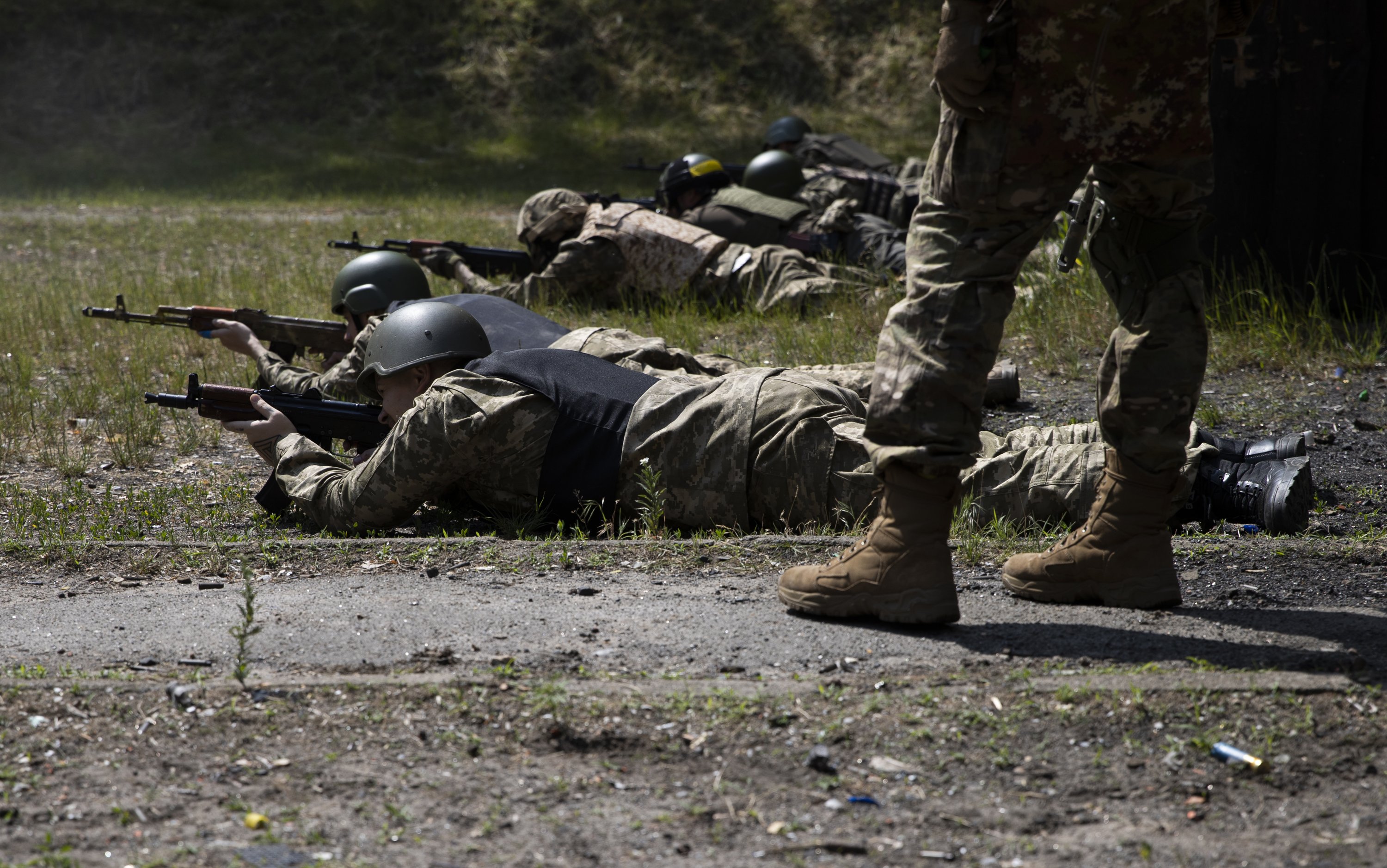 Bruselas estudia entrenar al ejército ucraniano