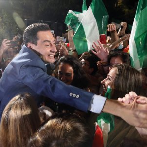 Juanma Moreno: de sortir als papers de Bárcenas a la majoria absoluta andalusa