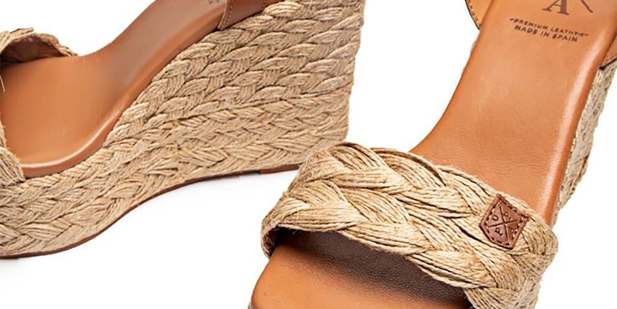 El Corte Inglés tiene a la venta las sandalias más aplaudidas de Sara Carbonero para el verano
