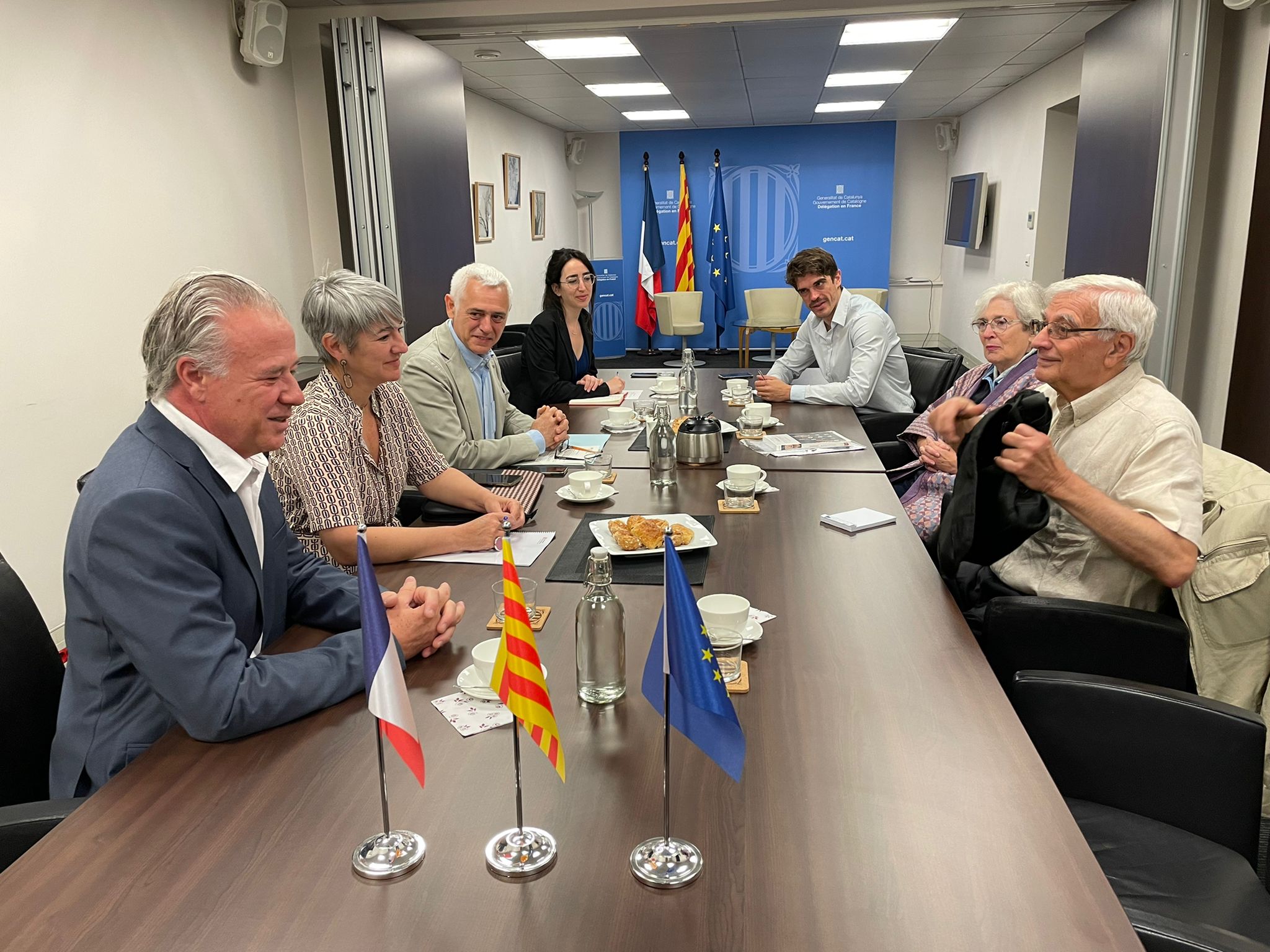 Reunió de la consellera Ciuró a París. - Govern Reunió de la consellera Ciuró a París. - Govern