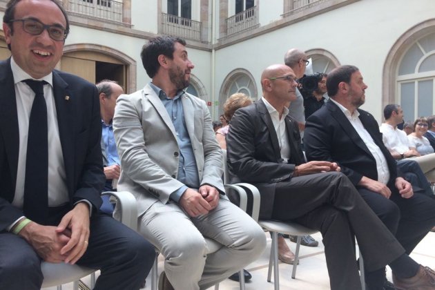 Consellers presentat a l'acte referèndum / ML