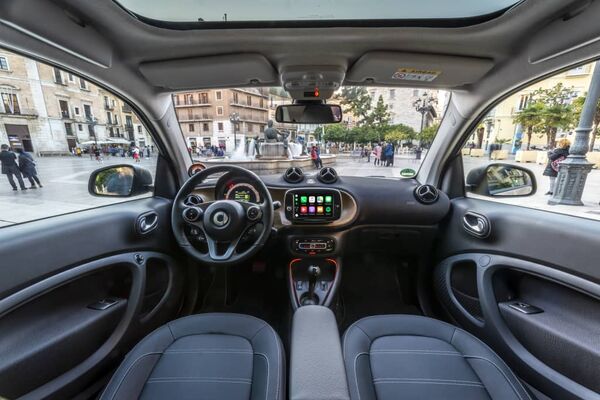 Mercedes fabrica el coche eléctrico más barato que puedes comprar ahora en España