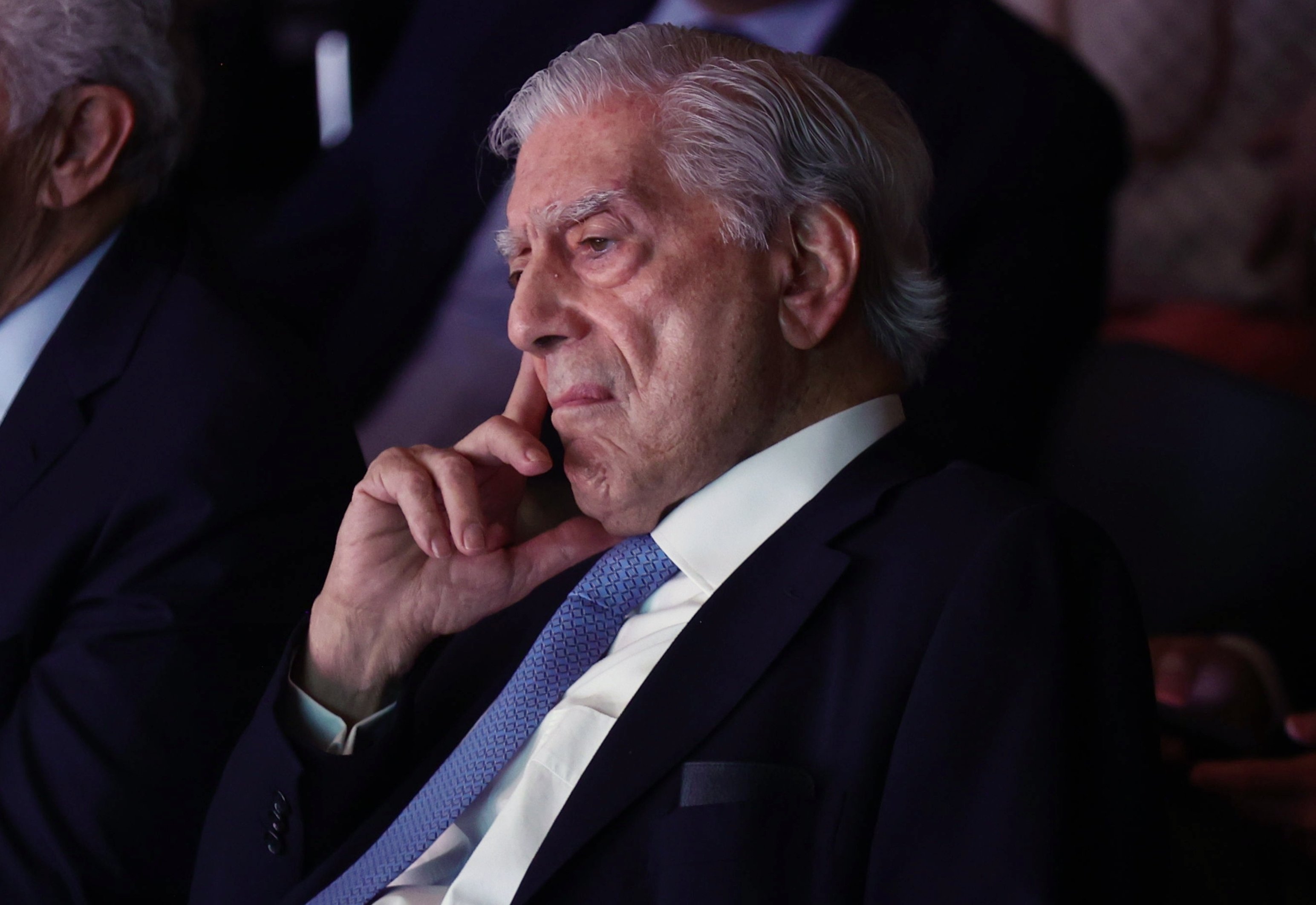 Vargas Llosa reprocha a los colombianos que "han votado mal"