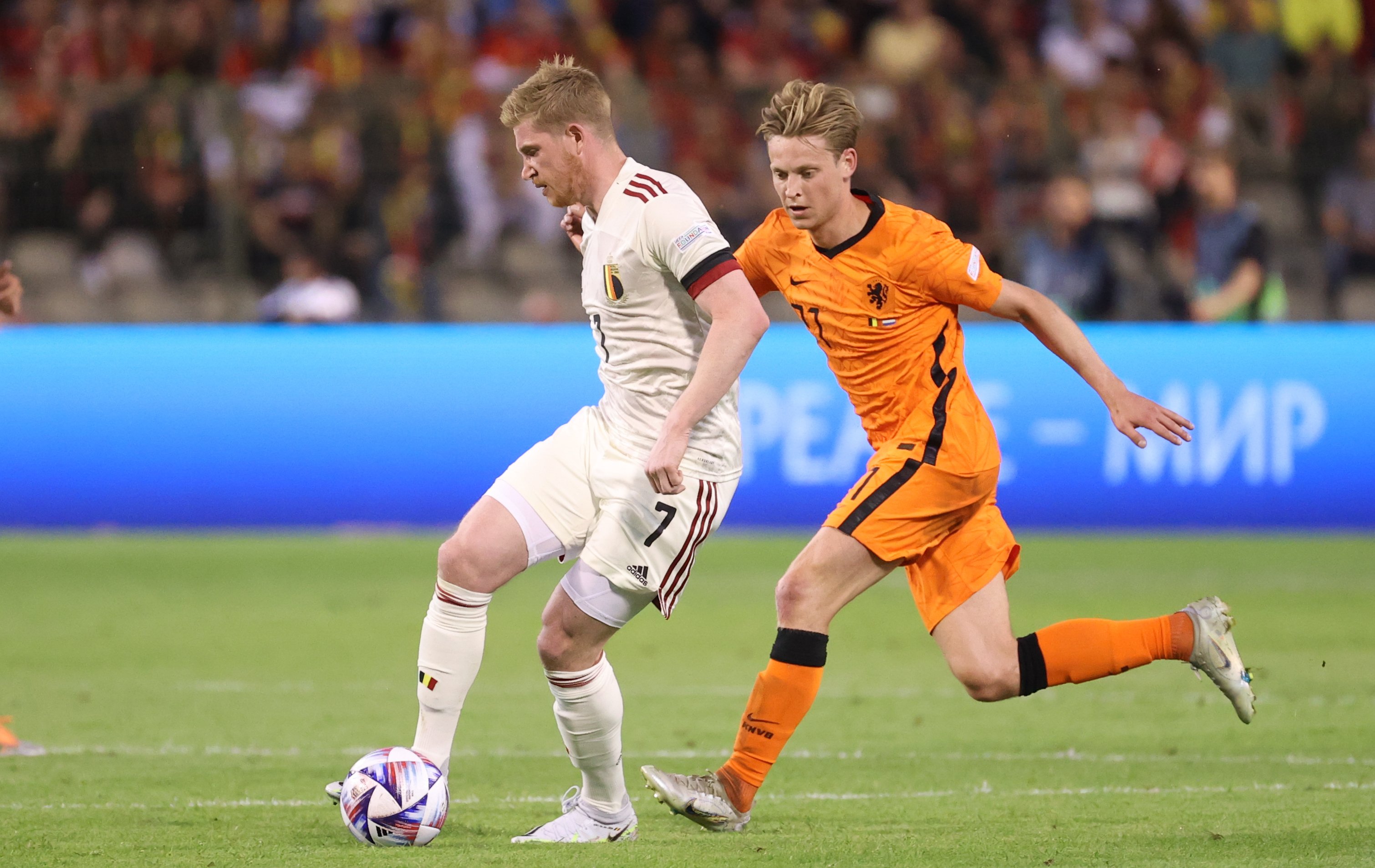 Frenkie de Jong no se'n va sol al United, l'acord és total i el Barça ho anunciarà la propera setmana