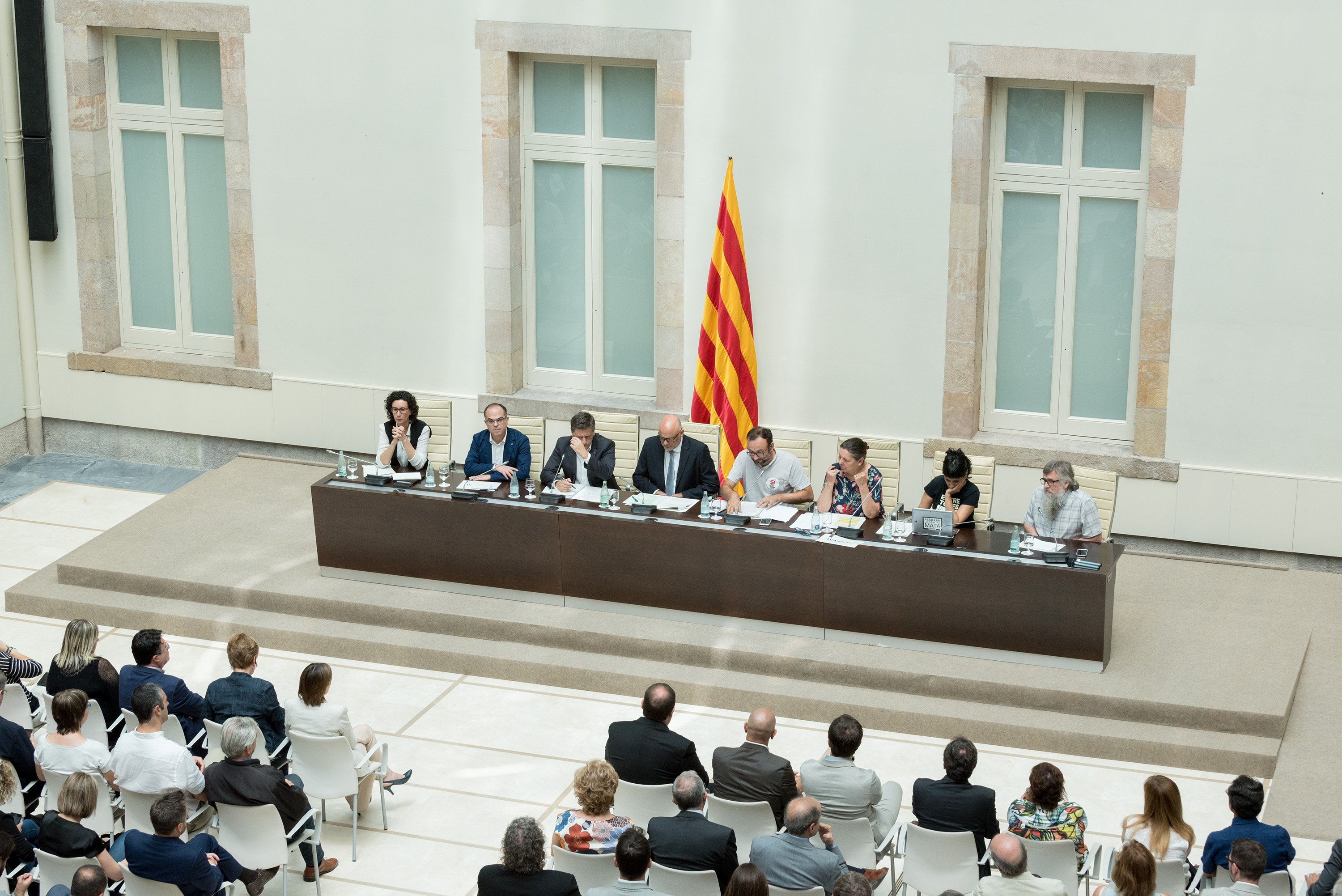 El pleno del Parlament proclamará la independencia dos días después de la victoria del 'sí'