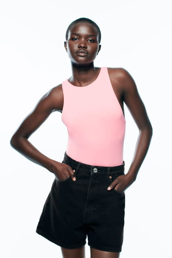 Body con cuello halter Body con cuello halter