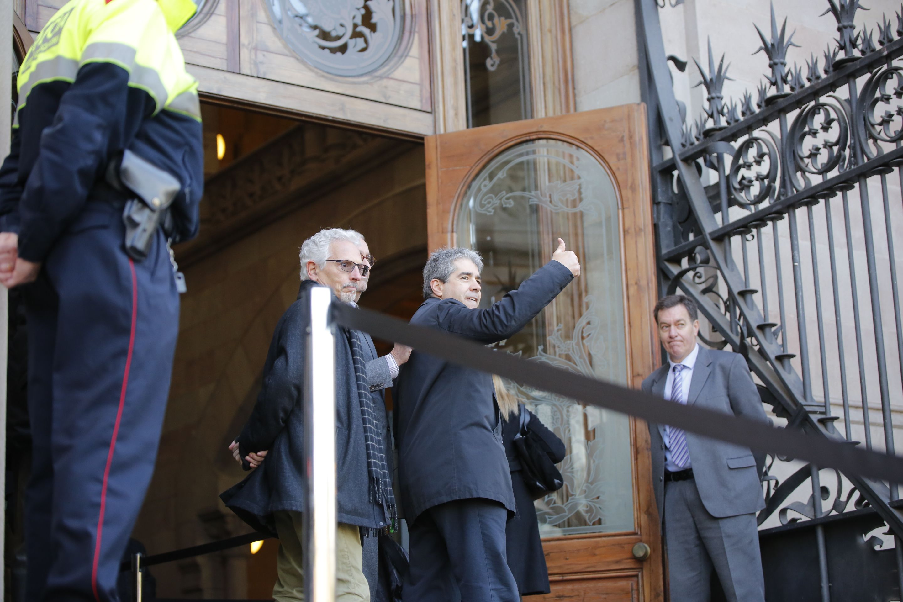 Puigdemont y Junqueras reciben a Homs antes de que declare en el Supremo por el 9-N