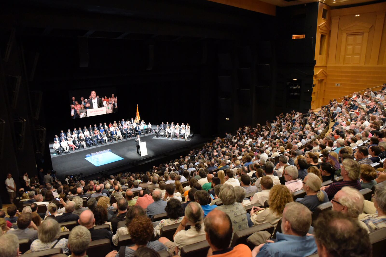 Ofensiva de JxSí para explicar la ley del referéndum con una sesentena de actos el 19 de julio