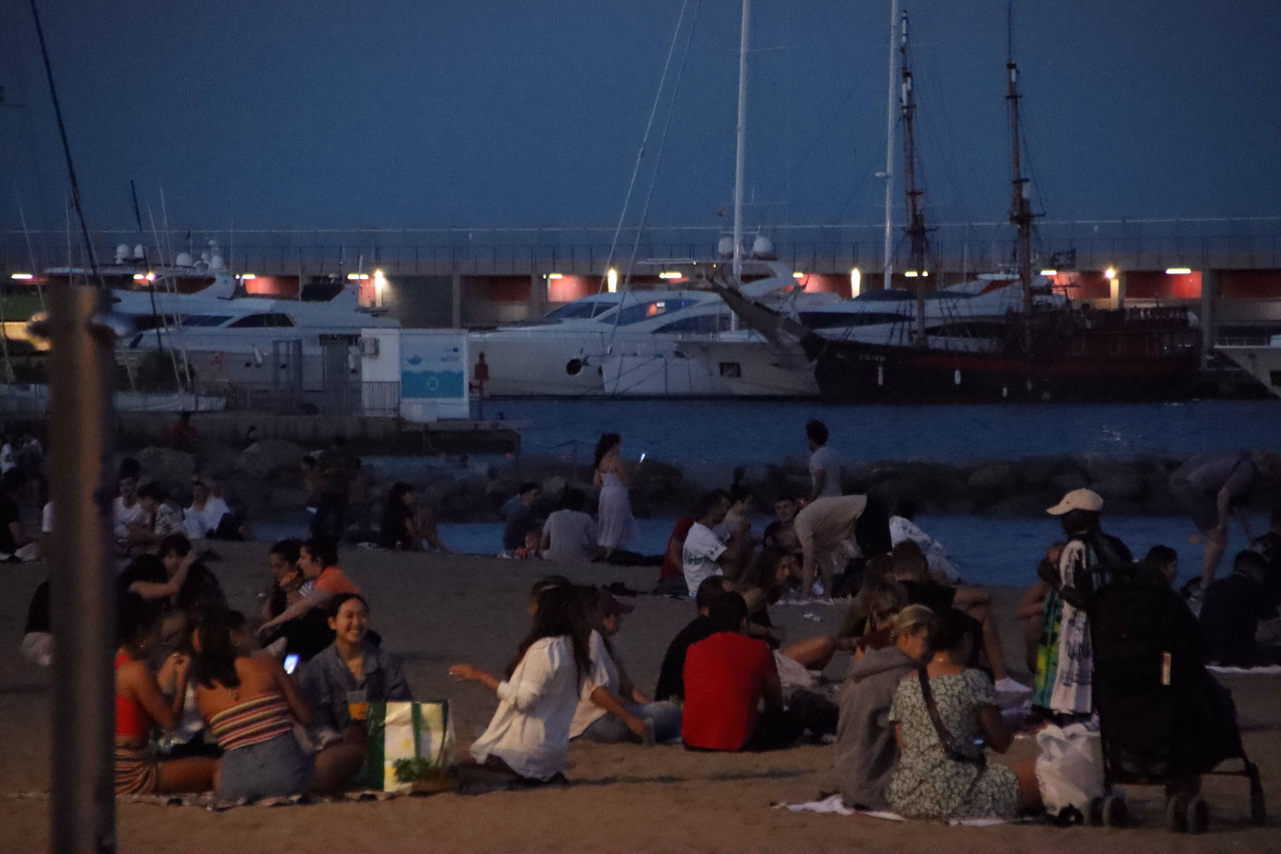 El balance de la verbena de Sant Joan 2022: "Pocos incidentes" y playas llenas