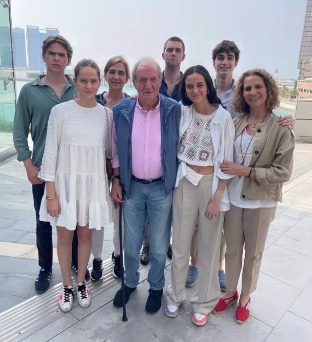Foto de la familia Real REDES Foto de la familia Real REDES