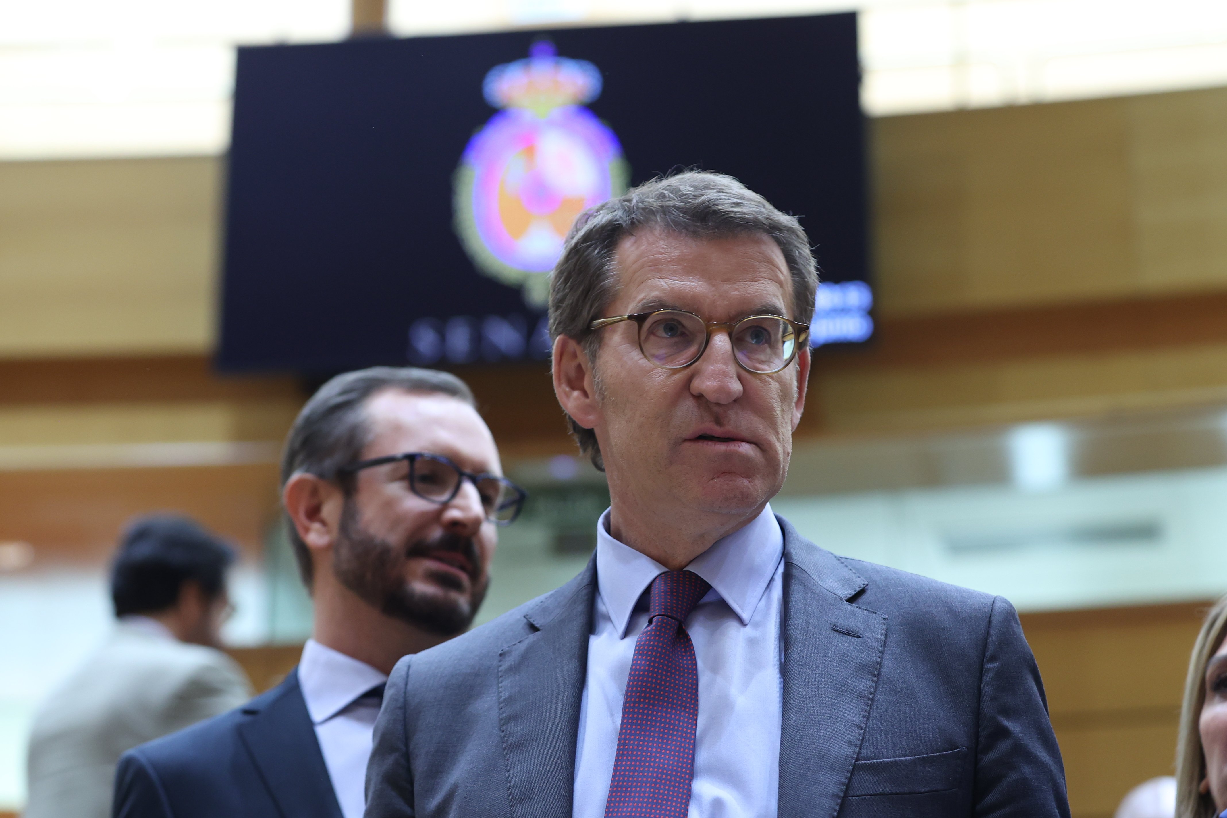 Més problemes per a Sánchez: Feijóo veu difícil renovar el CGPJ i Podemos pren distància