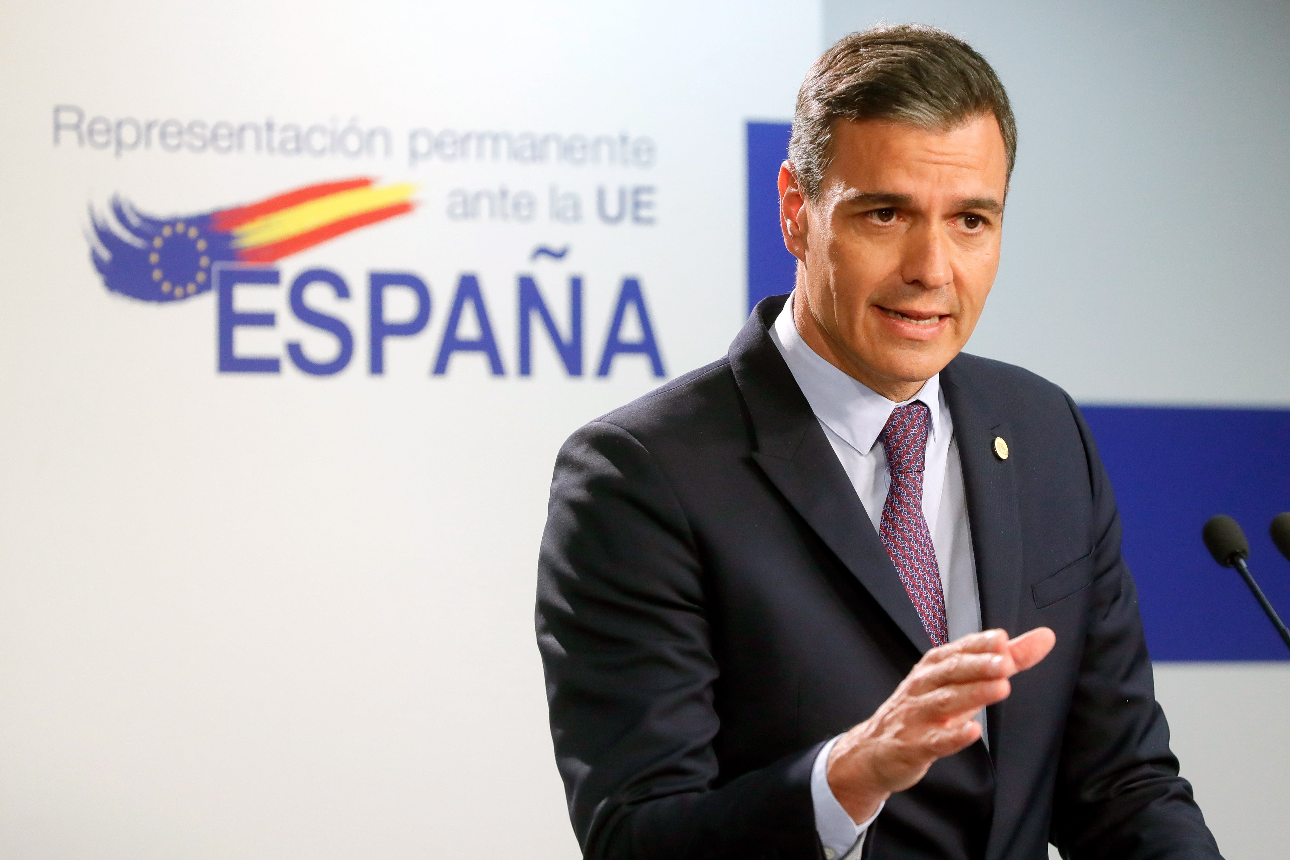 Sánchez elogia la colaboración marroquí ante el asalto a la valla