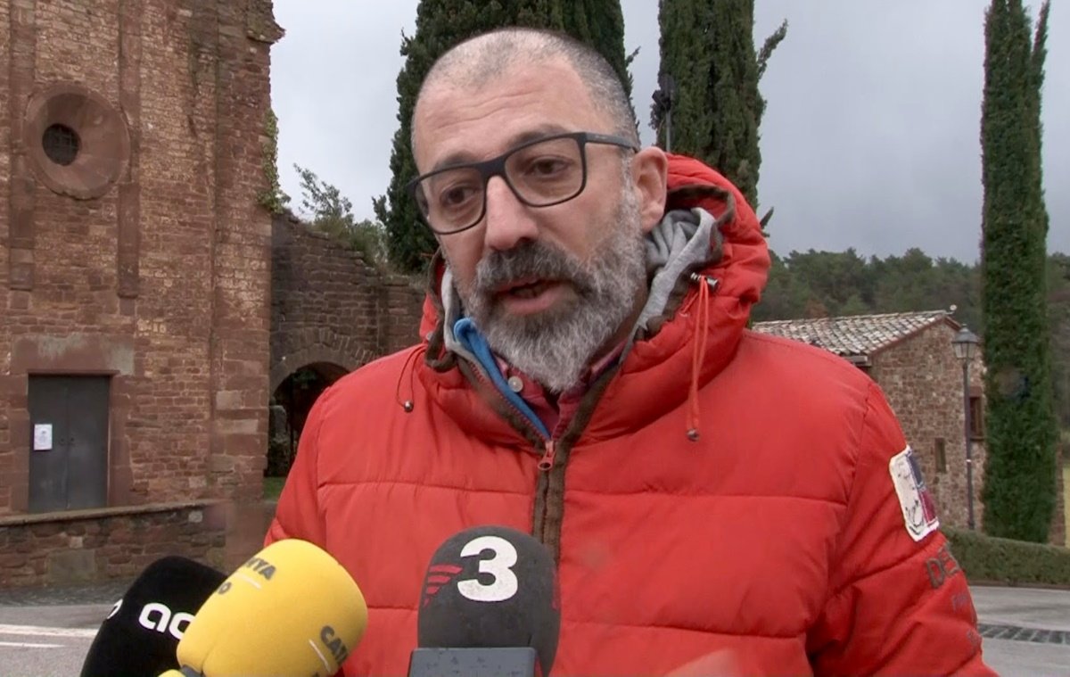Mor l'alcalde del Brull, Ferran Teixidó, treballant al camp