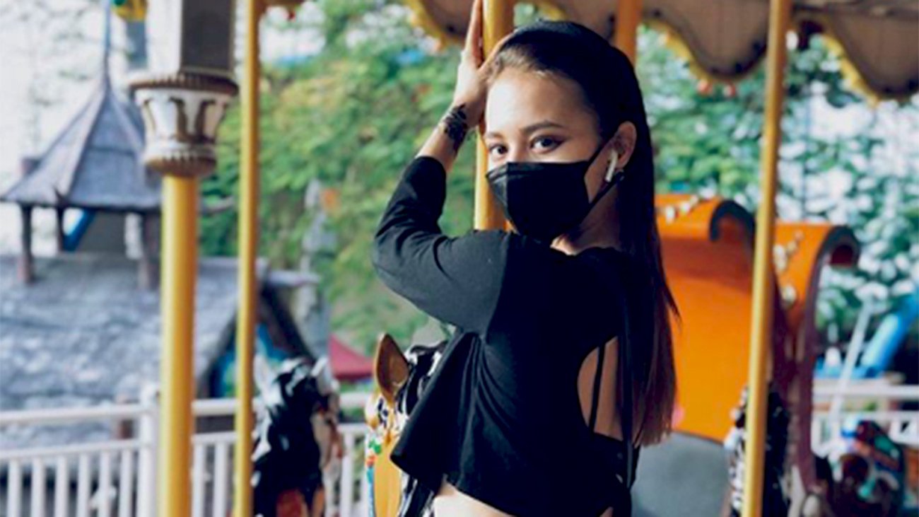 China hará exámenes a sus influencers