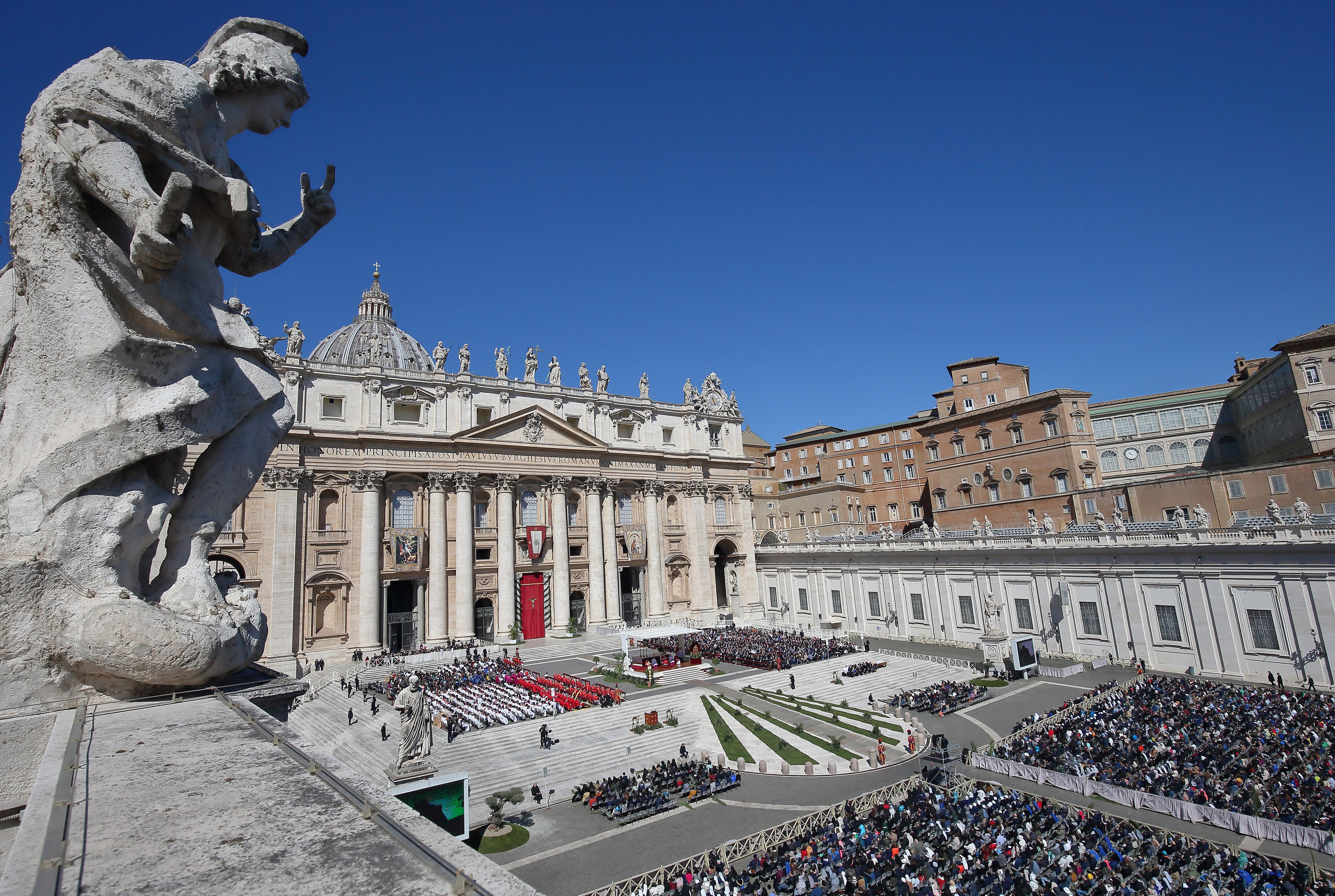 Les víctimes del franquisme reclamen al Vaticà que obri els arxius de la dictadura