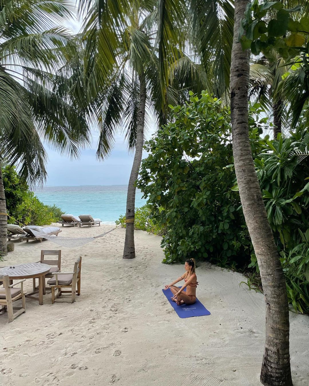 elena galera yoga ig