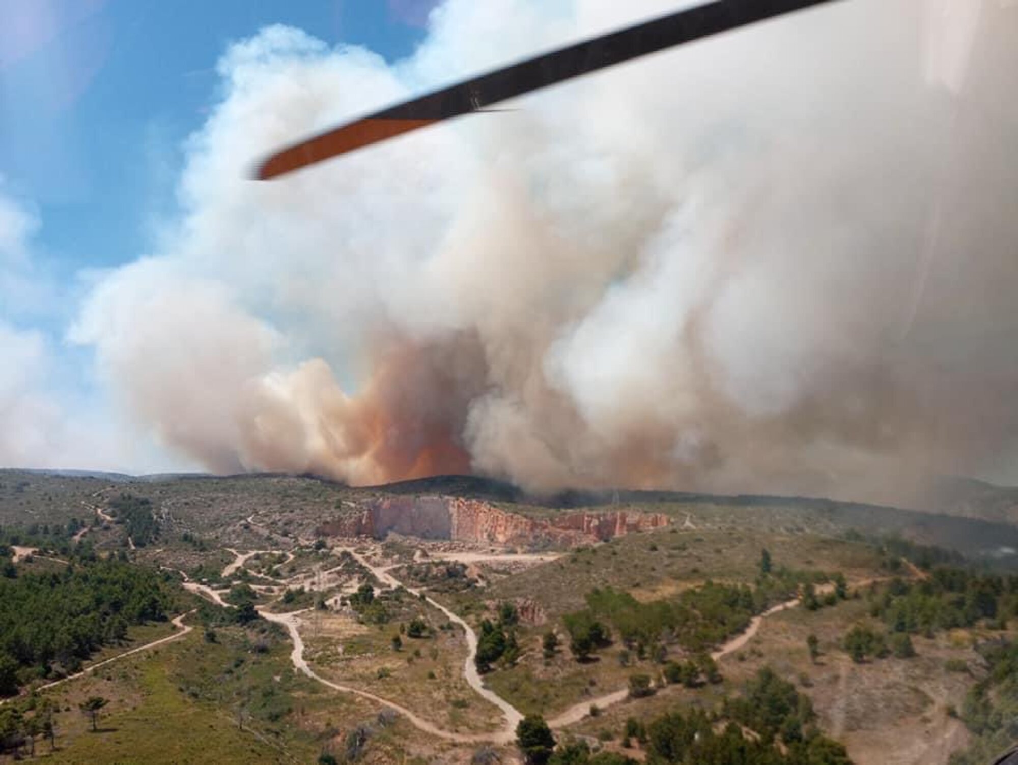 Un gran incendio quema en la Catalunya Nord: más de 1.000 hectáreas en Òpol y Salses