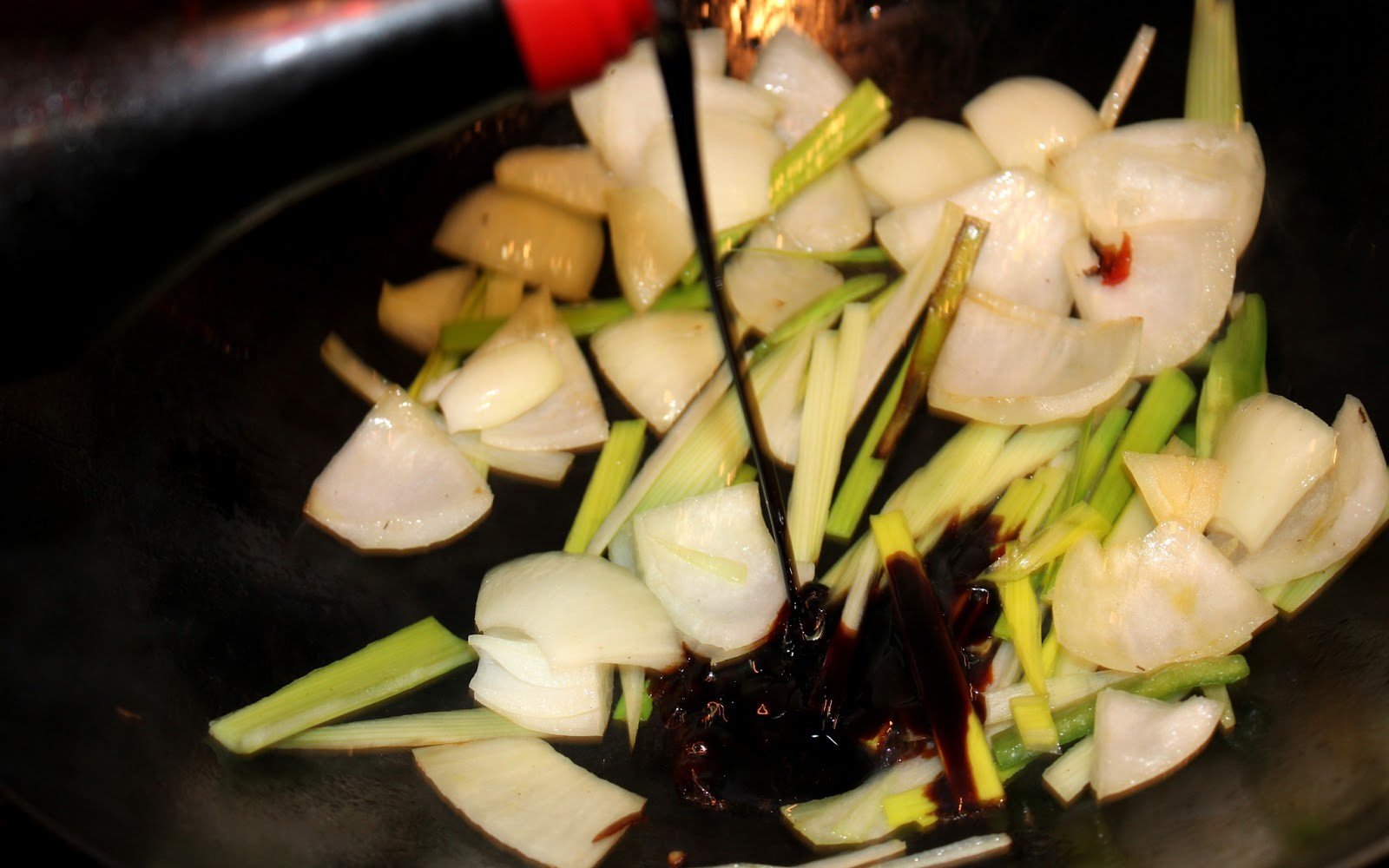 wok pollastre al curri verdures ametlles pas16