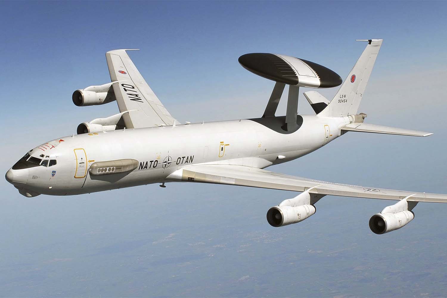 AWACS, el avión que sobrevuela Madrid para evitar ataques durante la cumbre de la OTAN