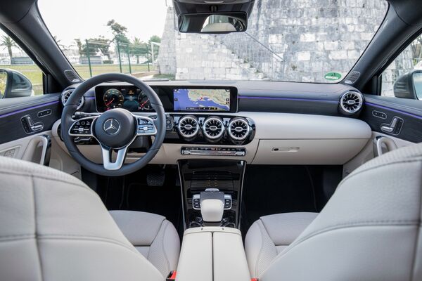 Mercedes ajusta el renting del Clase A por debajo de los 500 euros