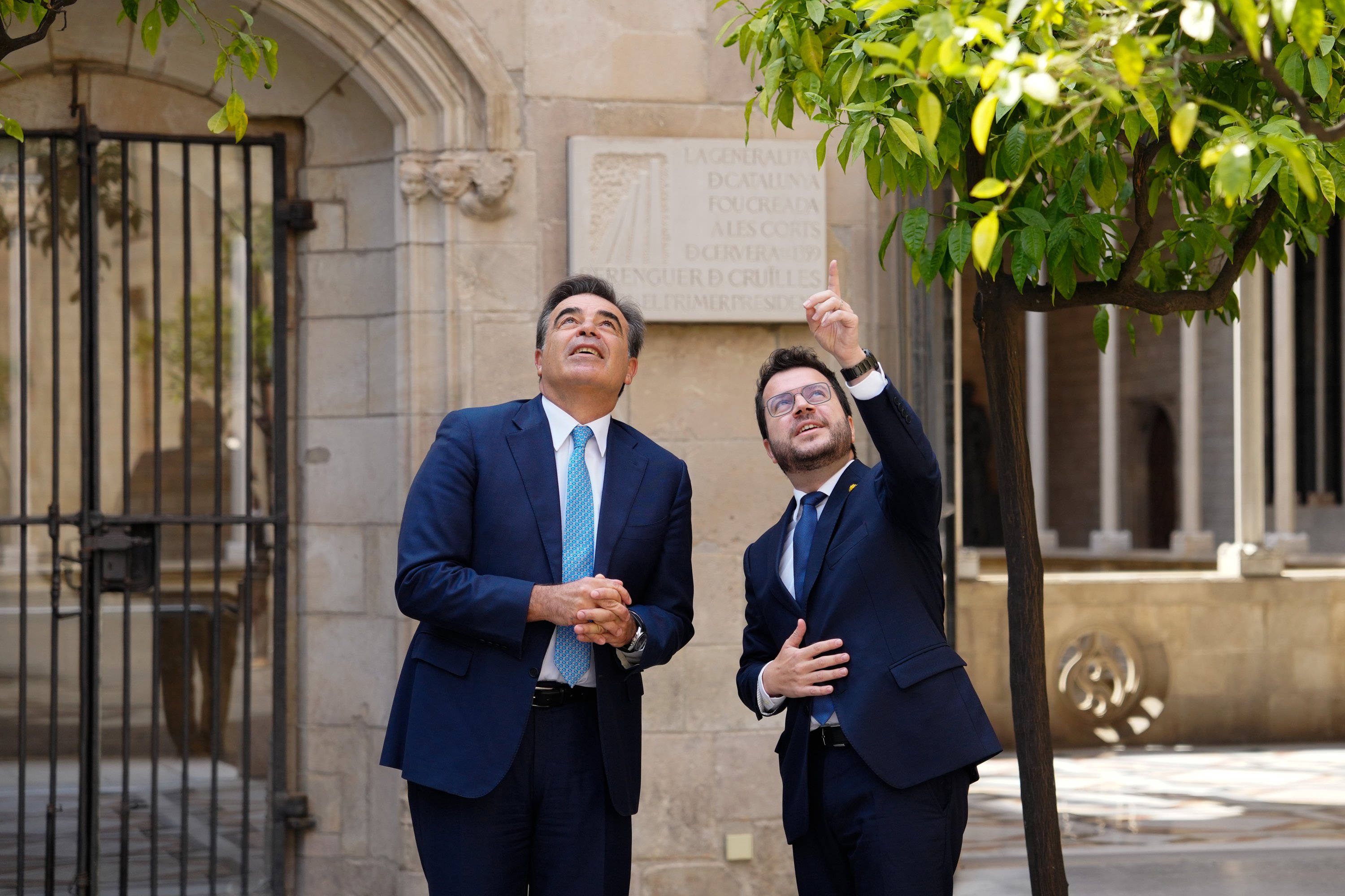 La Comisión Europea vuelve al Palau de la Generalitat: Pere Aragonès recibe al vicepresidente Schinas