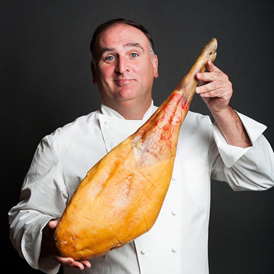 José Andrés, cuiner i cònsol. Foto Forbes