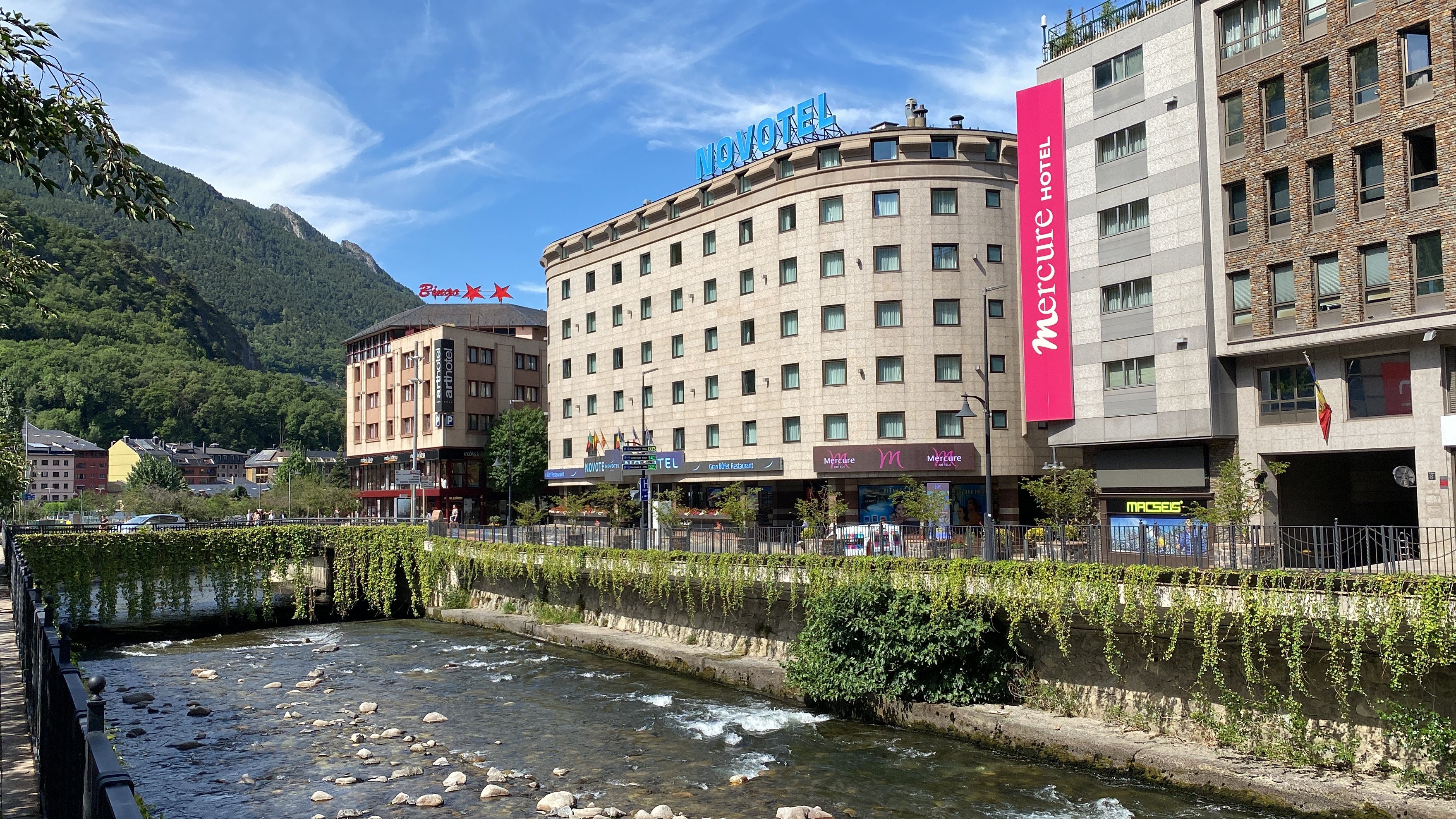 Andorra ja aplica una taxa turística d'un a tres euros al dia per pernoctacions