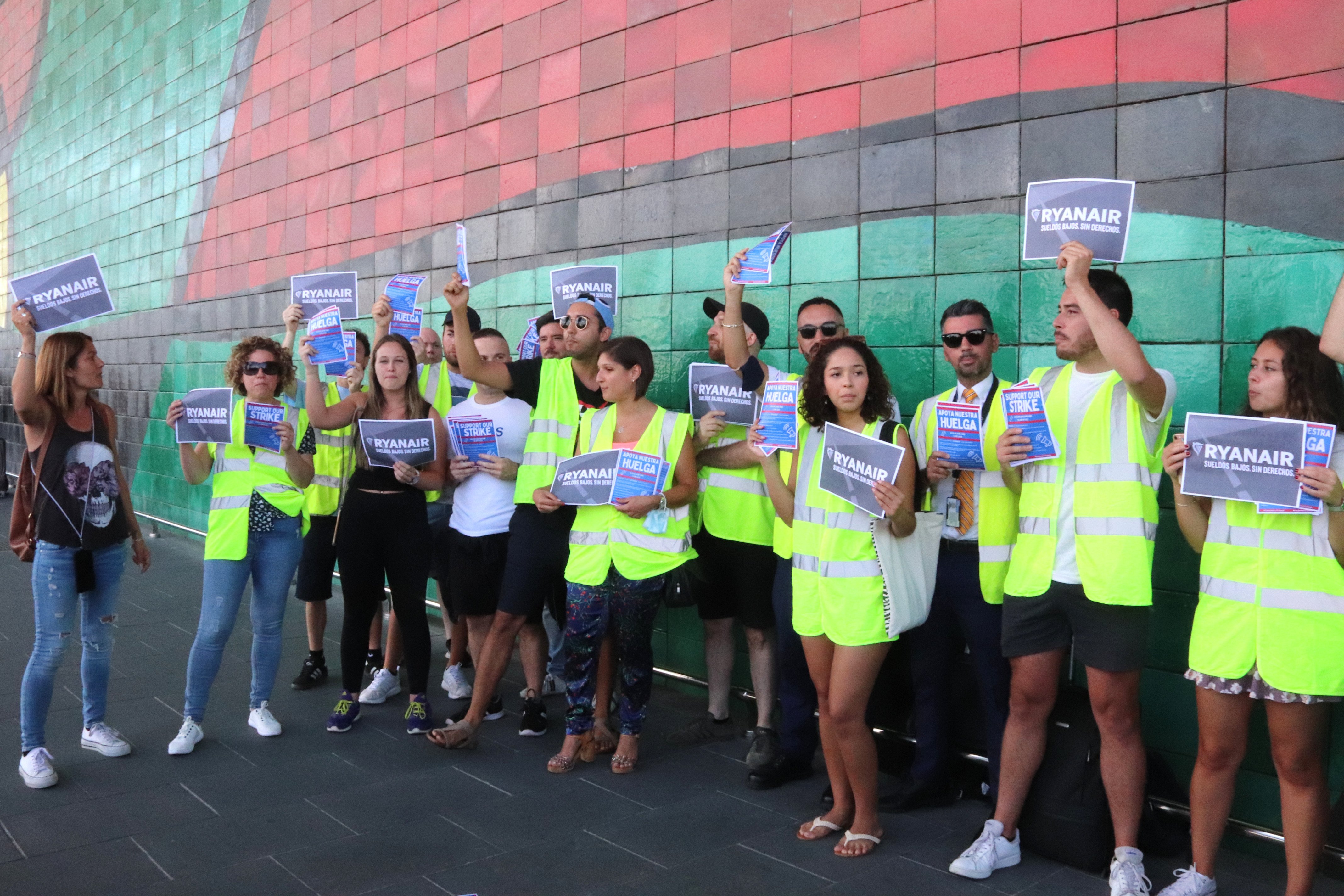 Los trabajadores de Ryanair amenazan con más conflictividad en Reus