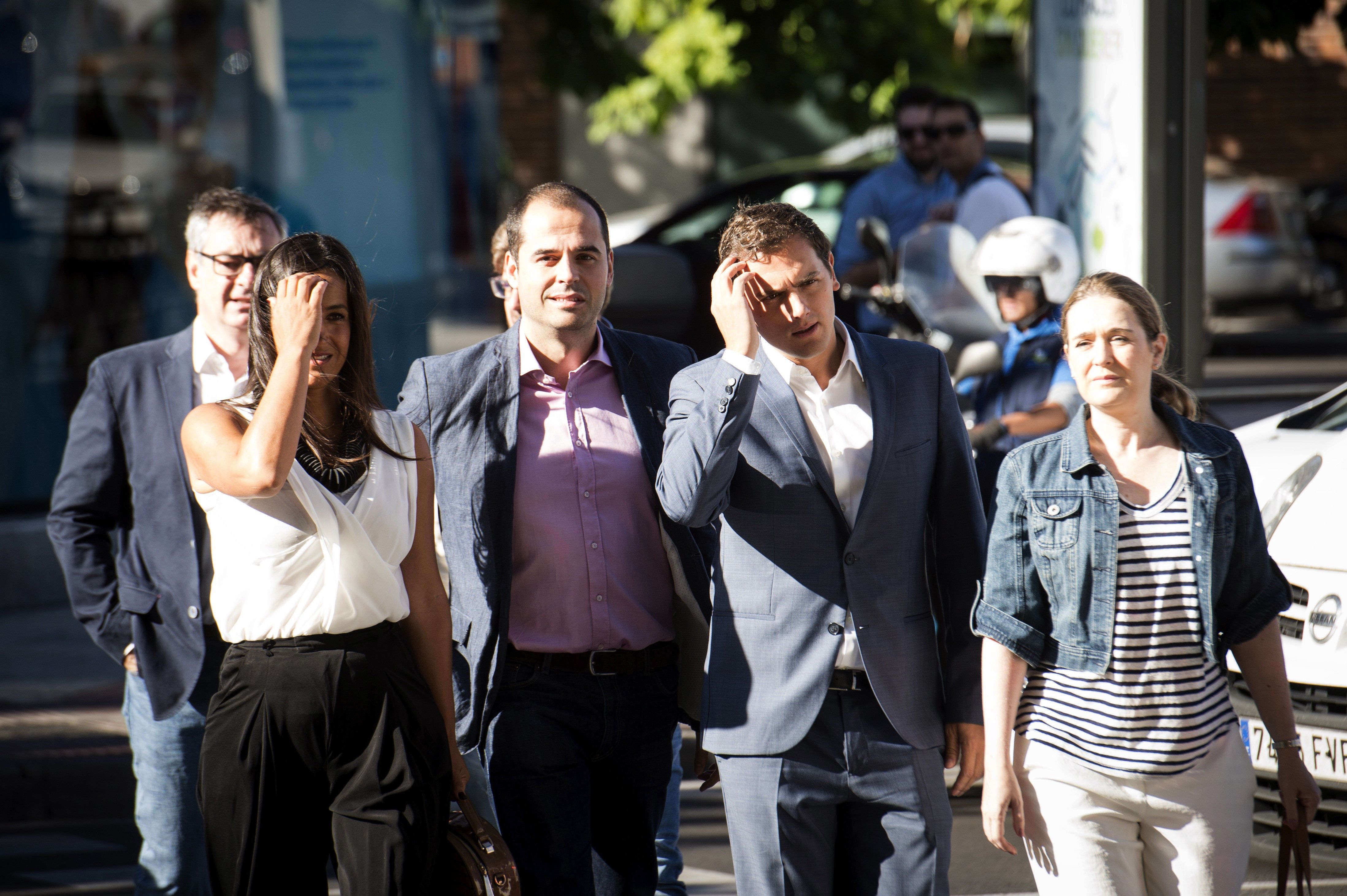 C's votará 'no' en la primera votación de investidura y se abstendrá en la segunda