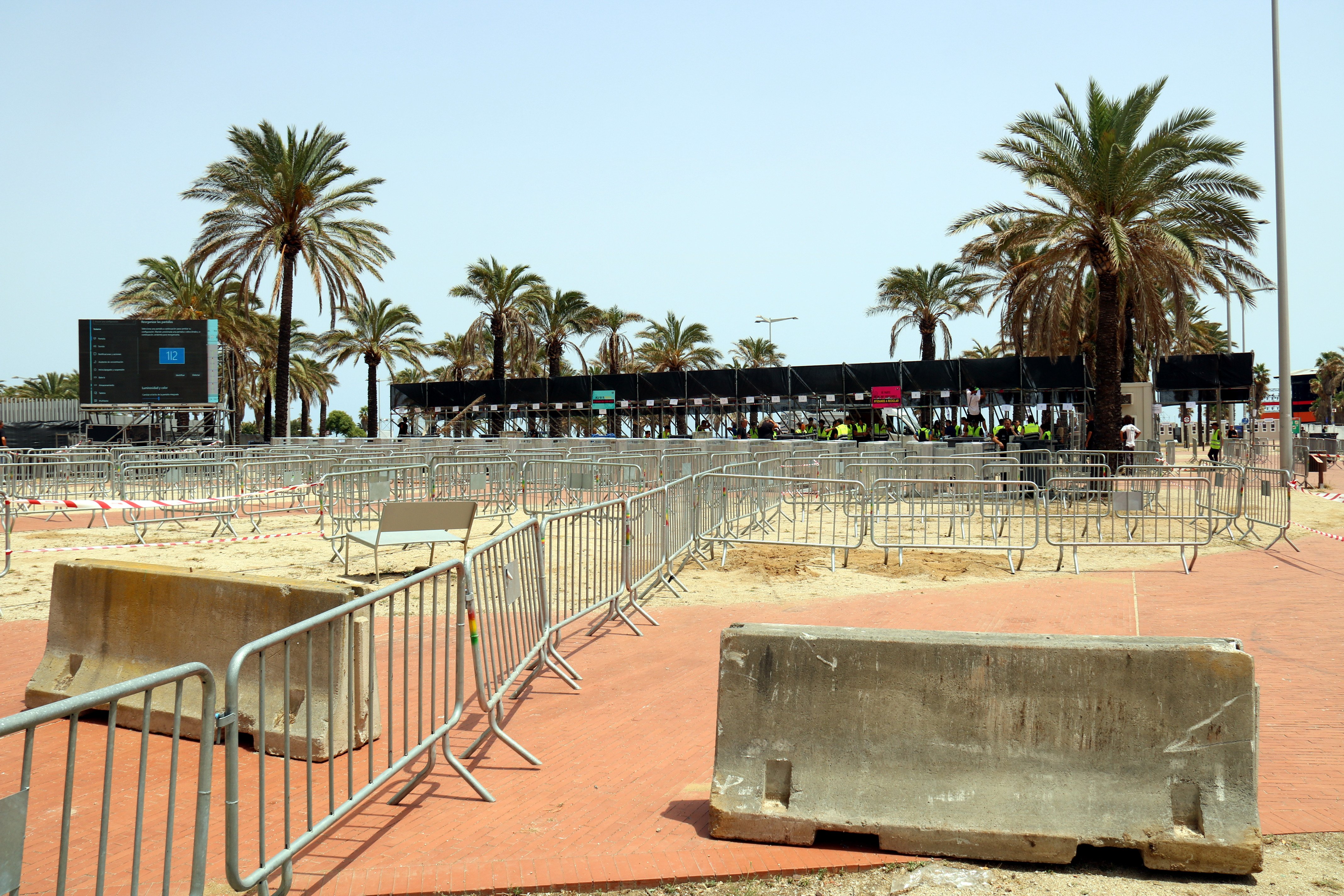 Empieza el Barcelona Beach Festival: "Estábamos desolados por una situación irracional y esperpéntica"