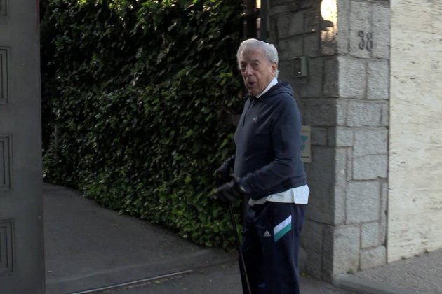 Mario Vargas Llosa en mansión Isabel Preysler GTRES Mario Vargas Llosa en mansión Isabel Preysler GTRES
