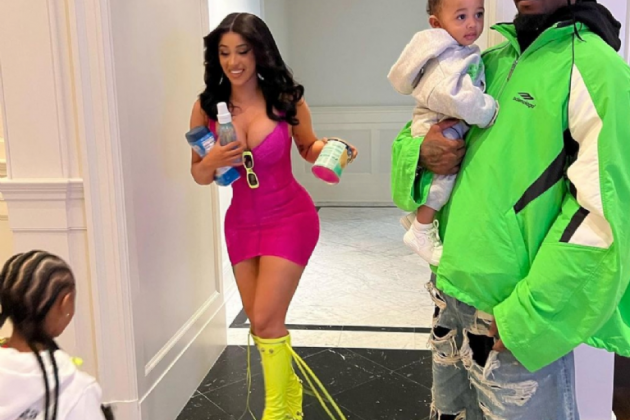 Cardi B i la seva família Cardi B i la seva família