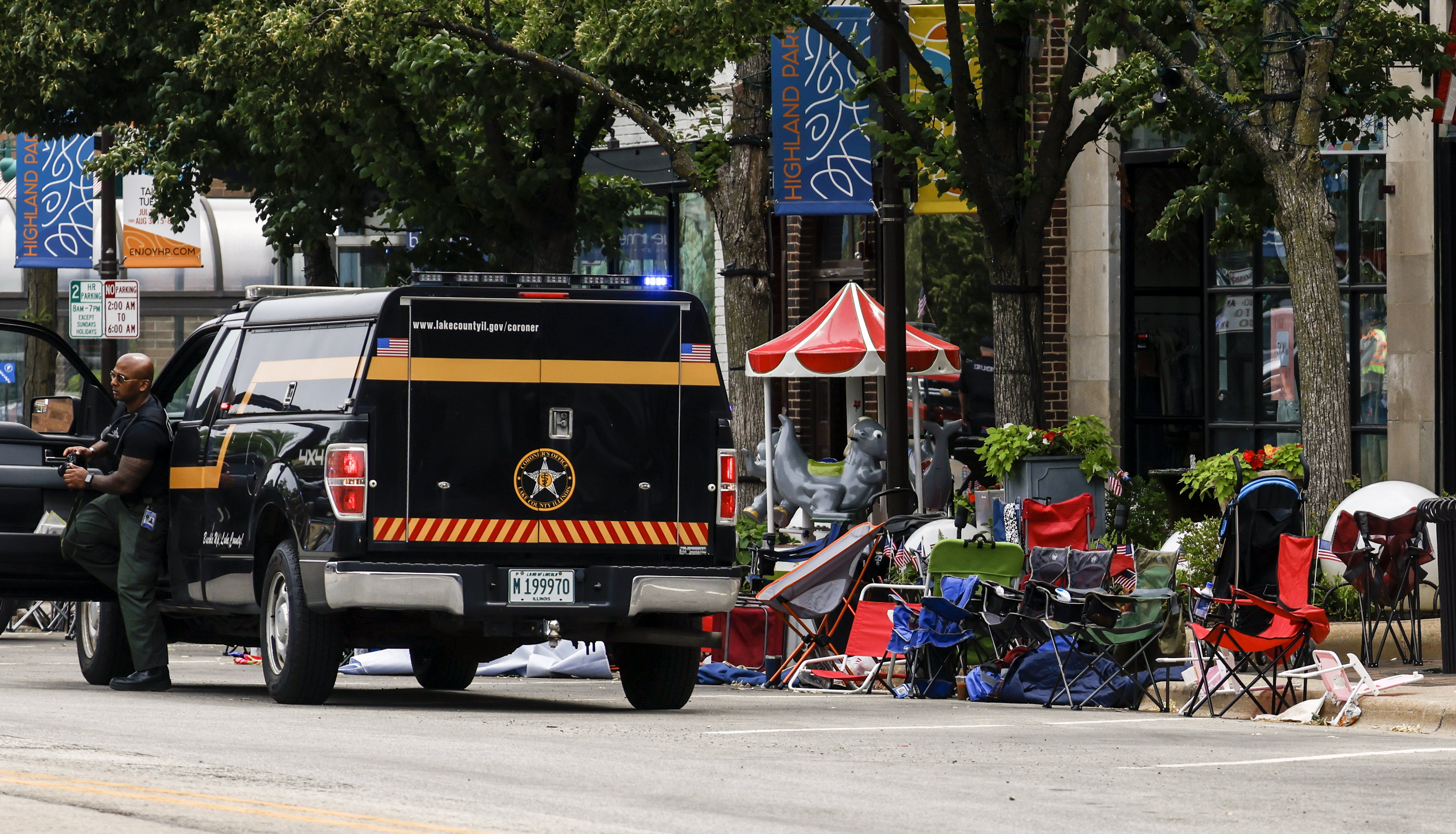 Tiroteo con al menos 6 muertos en Illinois en un desfile del 4 de julio