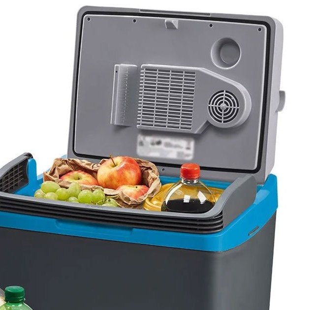 Lidl tiene una nevera eléctrica para ir a la playa manteniendo bebidas alimentos totalmente