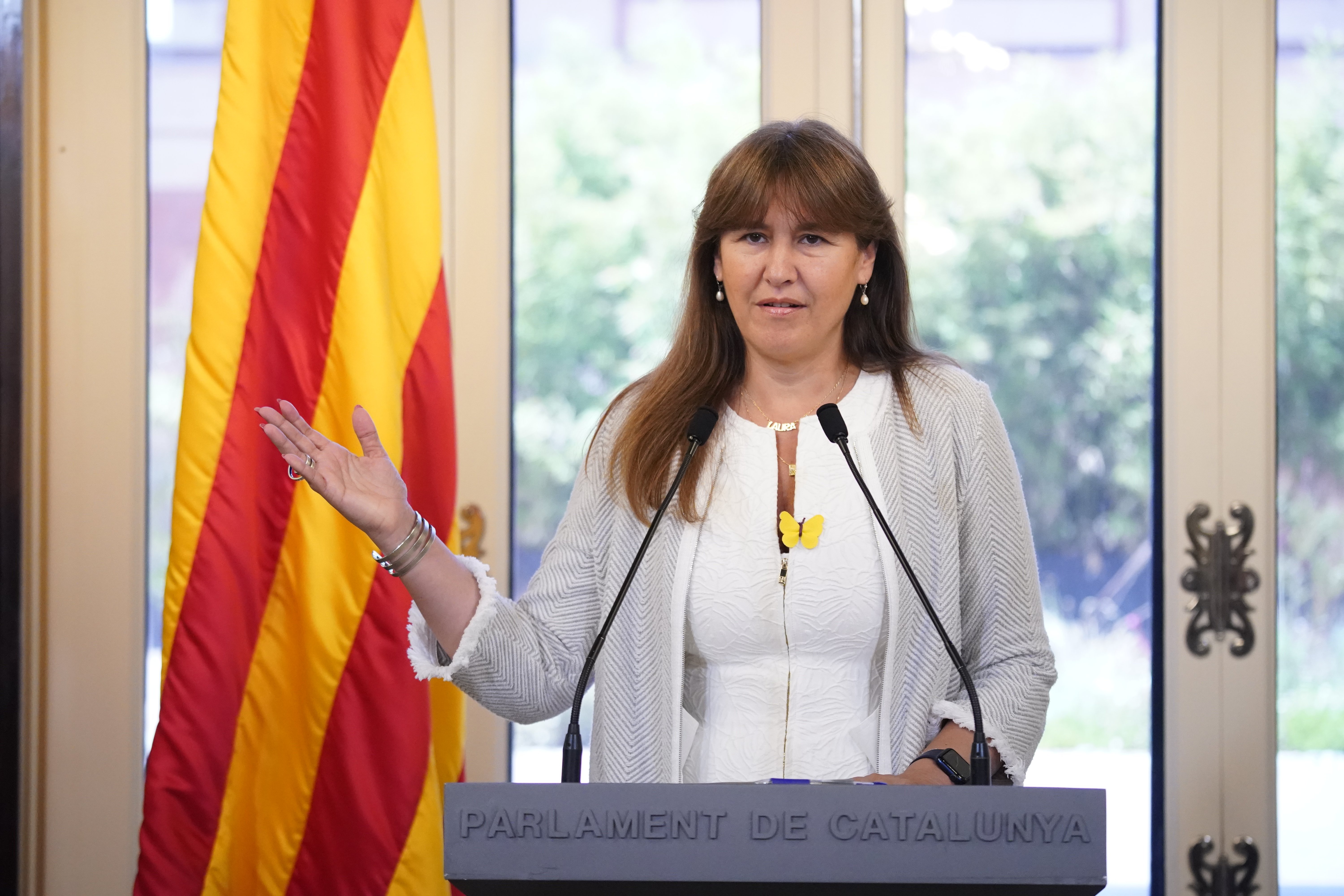 ¿Qué te parece el anuncio de la presidenta del Parlament, Laura Borràs, de que no piensa dimitir?