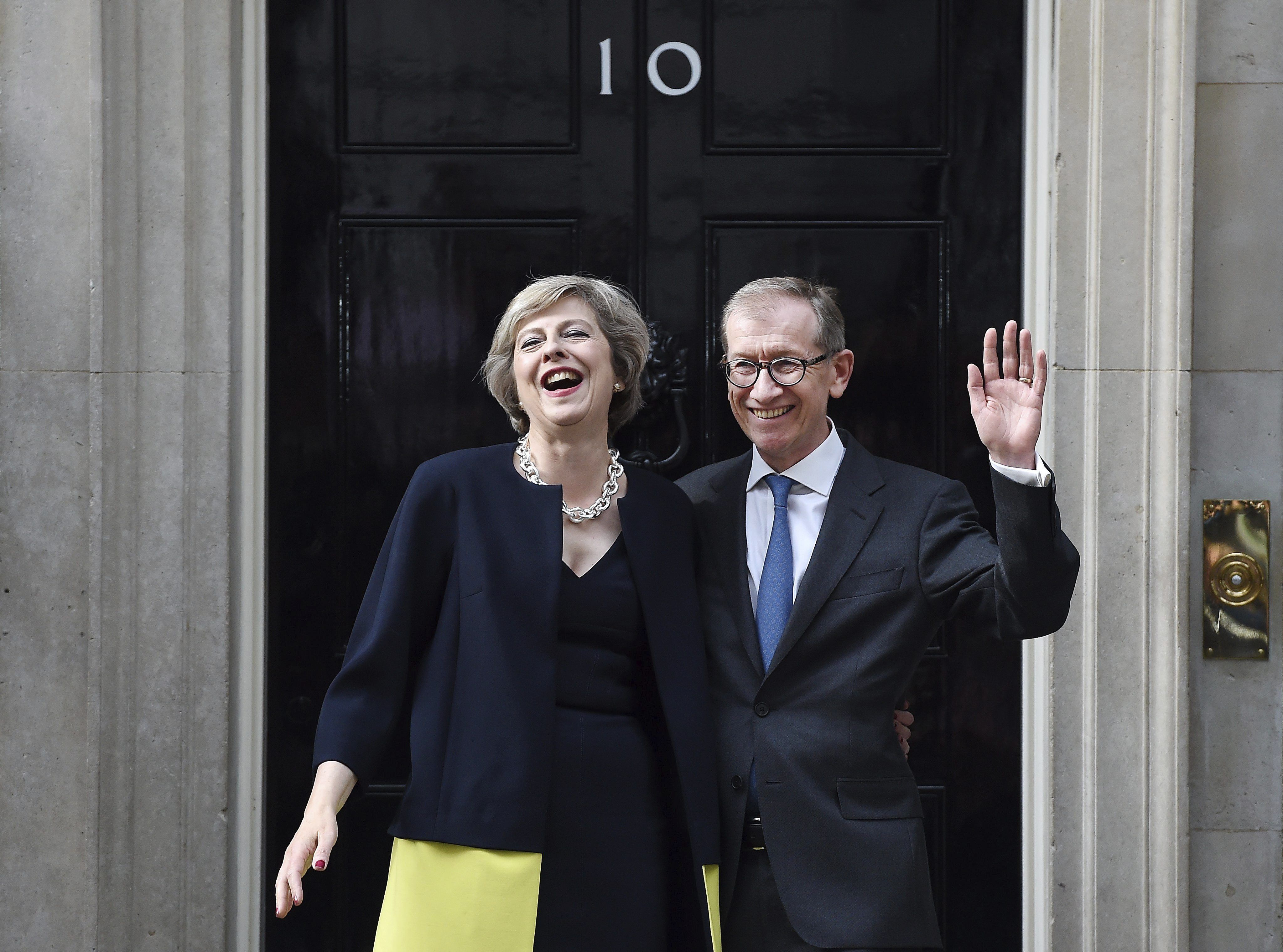 Theresa May ya es la nueva primera ministra británica