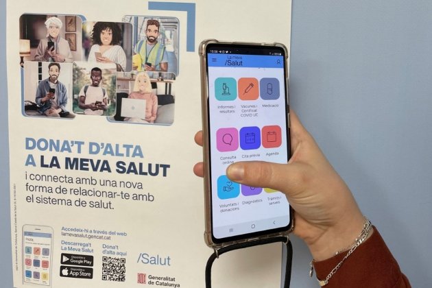 La plataforma La Meva Salut en un mòbil Govern La plataforma La Meva Salut en un mòbil Govern