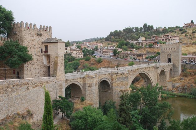 Puente de San Martín / Pixabay Puente de San Martín / Pixabay