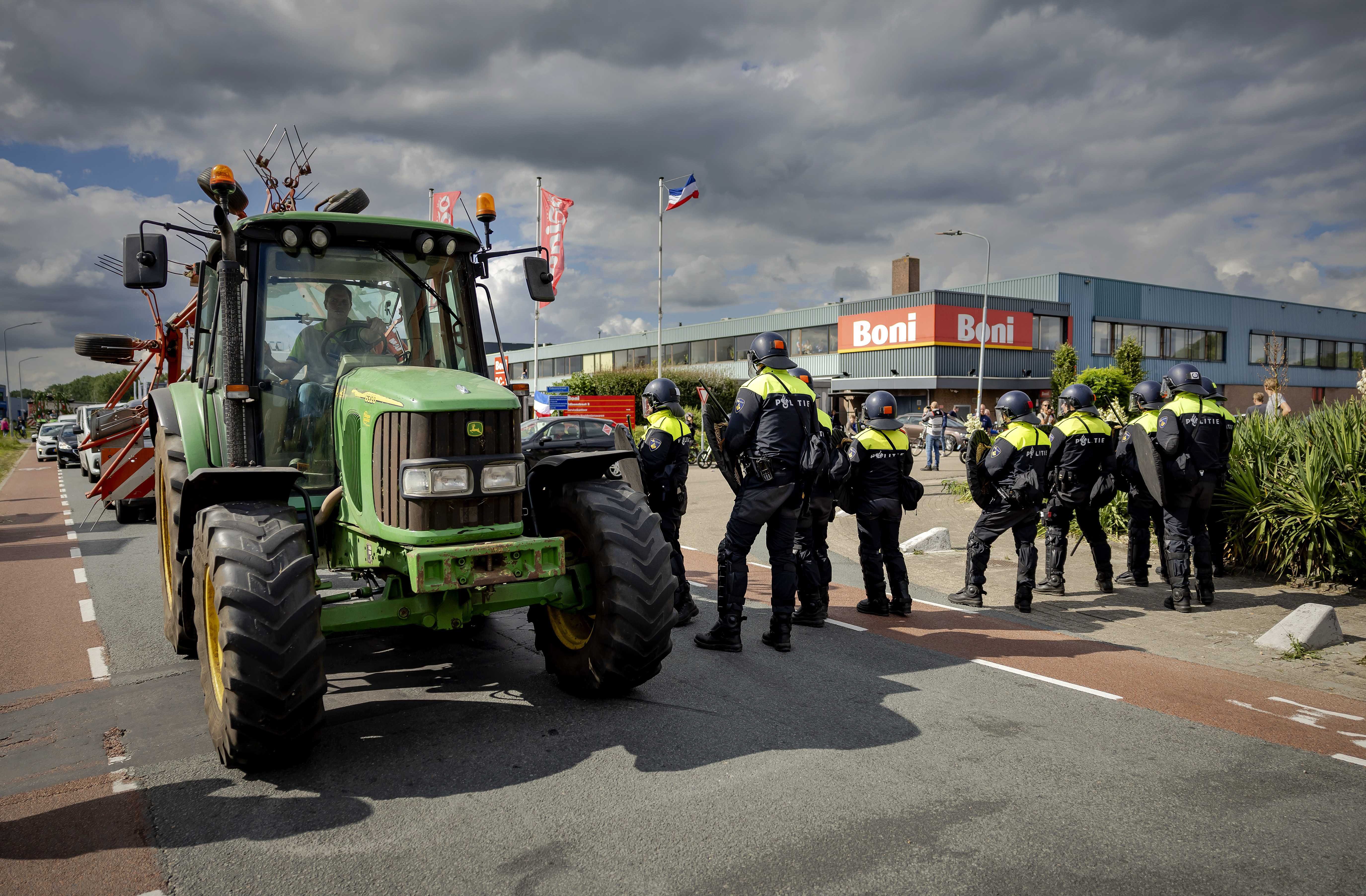 Revueltas en Europa: campesinos en los Países Bajos, taxistas en Italia y transportistas en Francia
