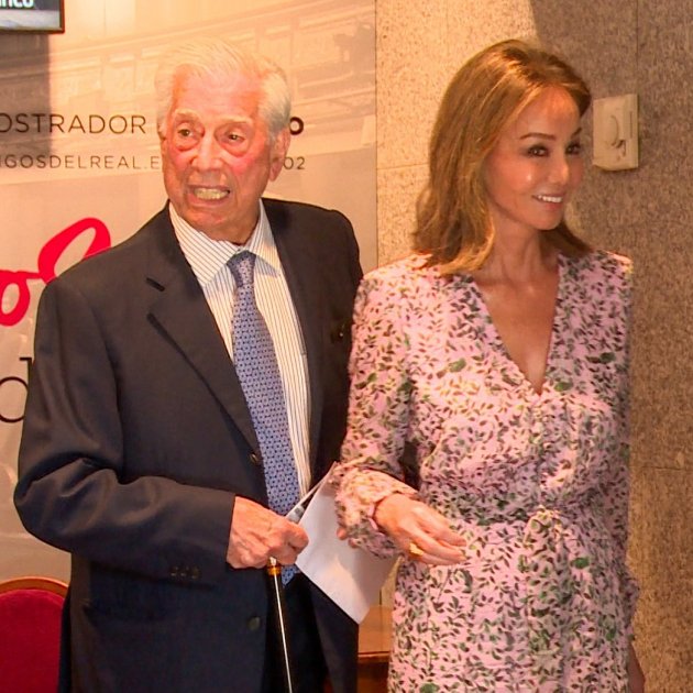 Mario Vargas Llosa e Isabel Preysler sonrisa forzada GTRES