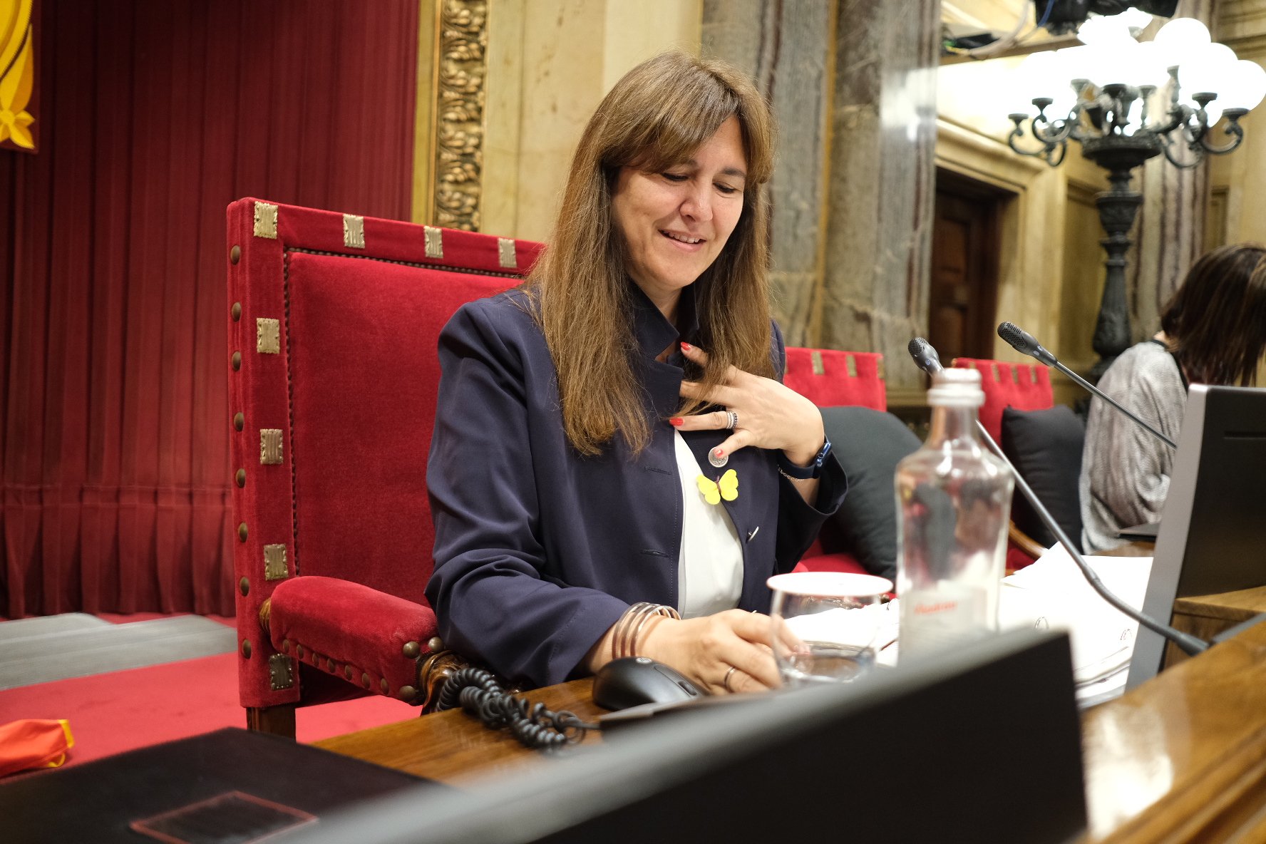 Laura Borràs contabiliza verbalmente el voto de Lluís Puig pero no se registra electrónicamente
