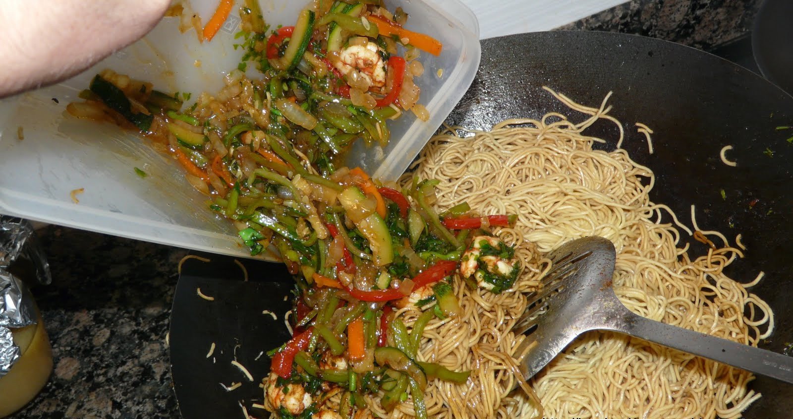 wok fideus xinesos gambes verdures pas35