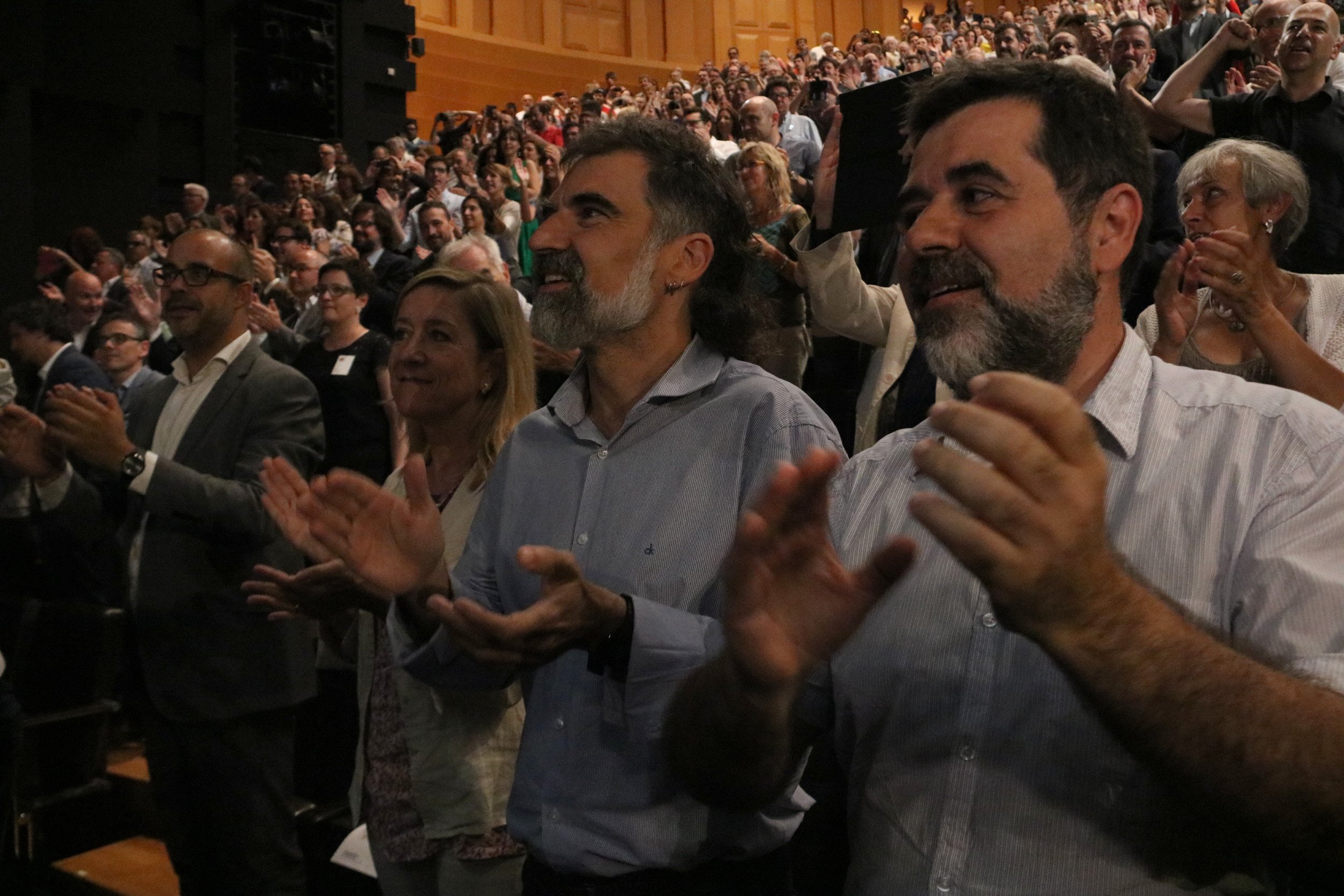 L'ACM i Òmnium lamenten la posició dels comuns: "No hi ha marge per a la indefinició"