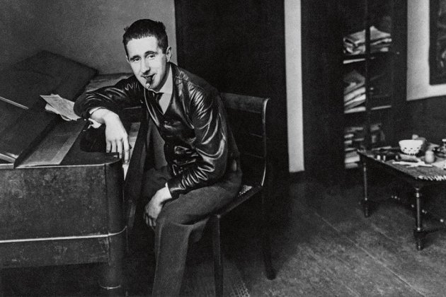 Bertolt Brecht: «Primero va la comida, después la moral.» Foto: Wikipedia.