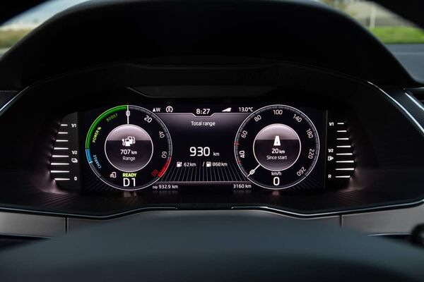 Skoda tempta els que no volen un SUV: híbrid, 218 CV. i 10.700 euros de descompte