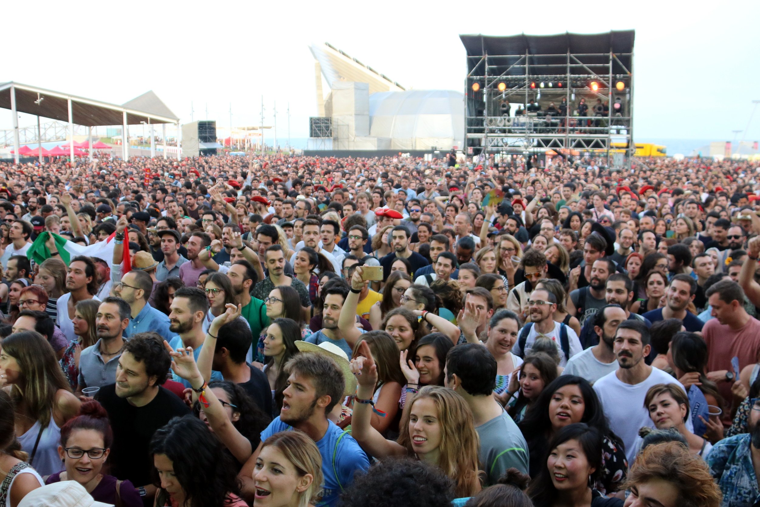 El Cruïlla cierra puertas con 57.000 visitantes, cifra récord del festival