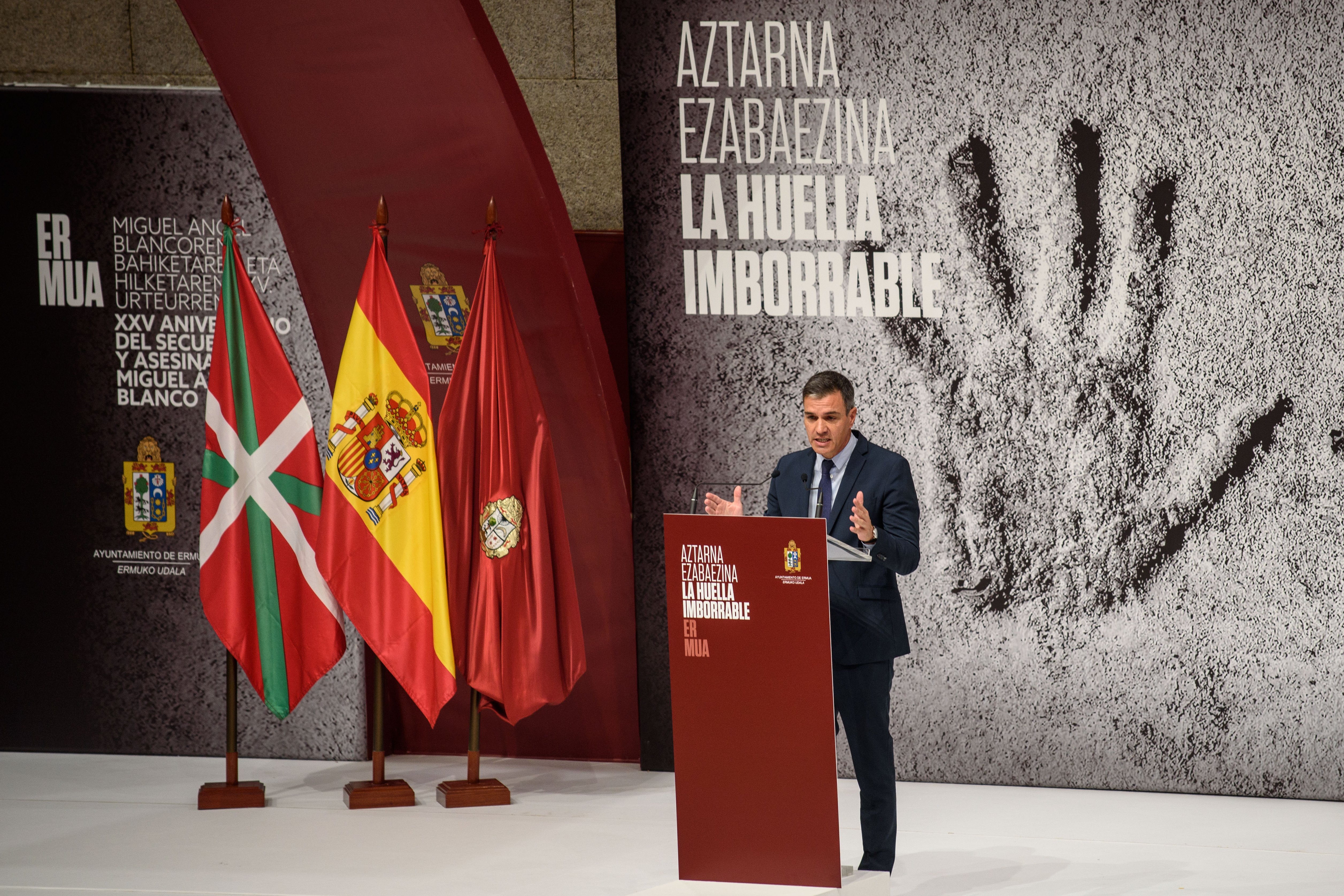 Sánchez afirma ante el Rey que Euskadi y España son "países libres" y desencadena una tormenta