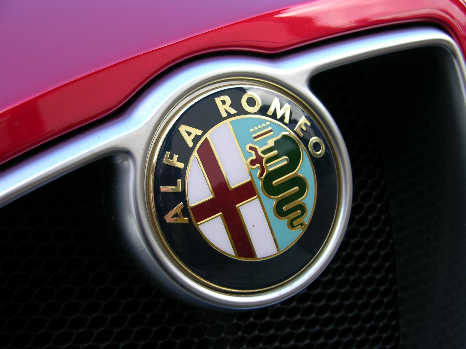 La berlina de gasolina más barata de 500 CV está firmada por Alfa Romeo